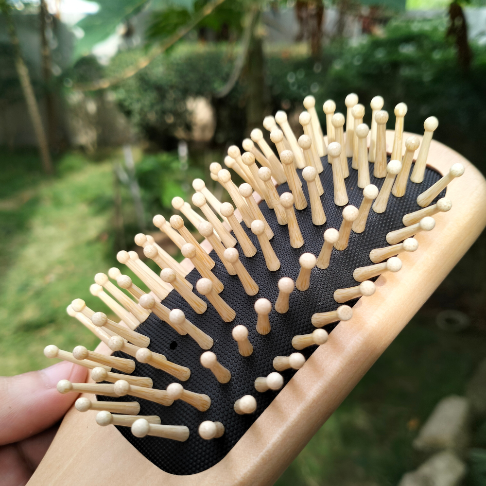 EcoSinise - Bamboo Hairbrush